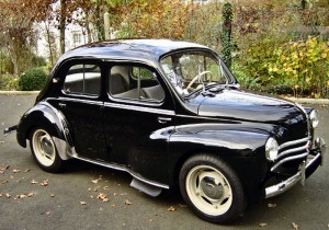 Renault 4CV